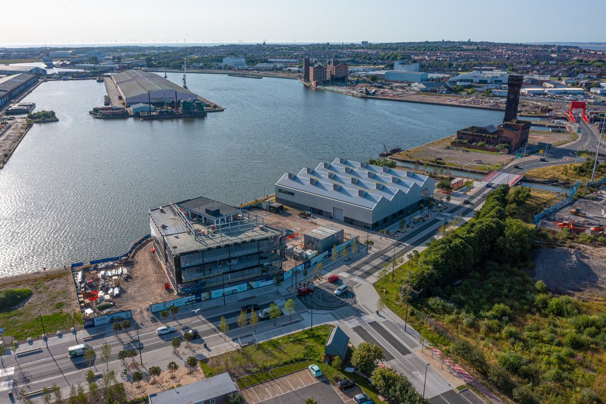 Did you know that the construction industry in the UK generates over 50,000 tonnes of plastic packaging waste every year? That's why <a href="/PeelLandP/">Peel L&P</a> has joined forces with <a href="/changingstreams/">Changing Streams CIC</a> to reduce plastics in construction!

Find out more: bit.ly/3qjnwvA

<a href="/livuninews/">University of Liverpool News</a>