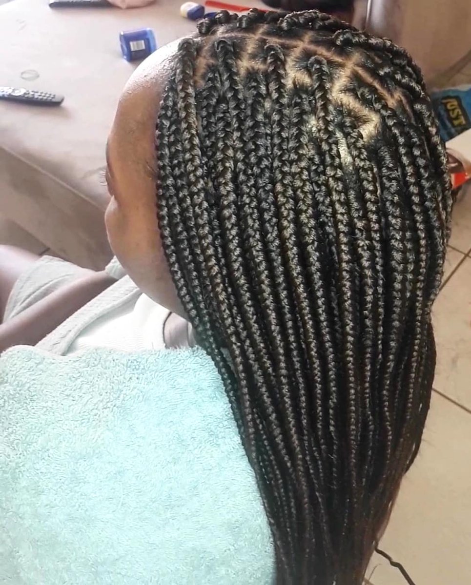 _two_ly's tweet photo. Boho/ goddess braids R550 and box braids for R450 including hairpiece. For more pictures please checkout my IG page https://t.co/bNlEORKwOk 
#GirlTalkZA #GirlBuyZA https://t.co/IM2LVedlKg