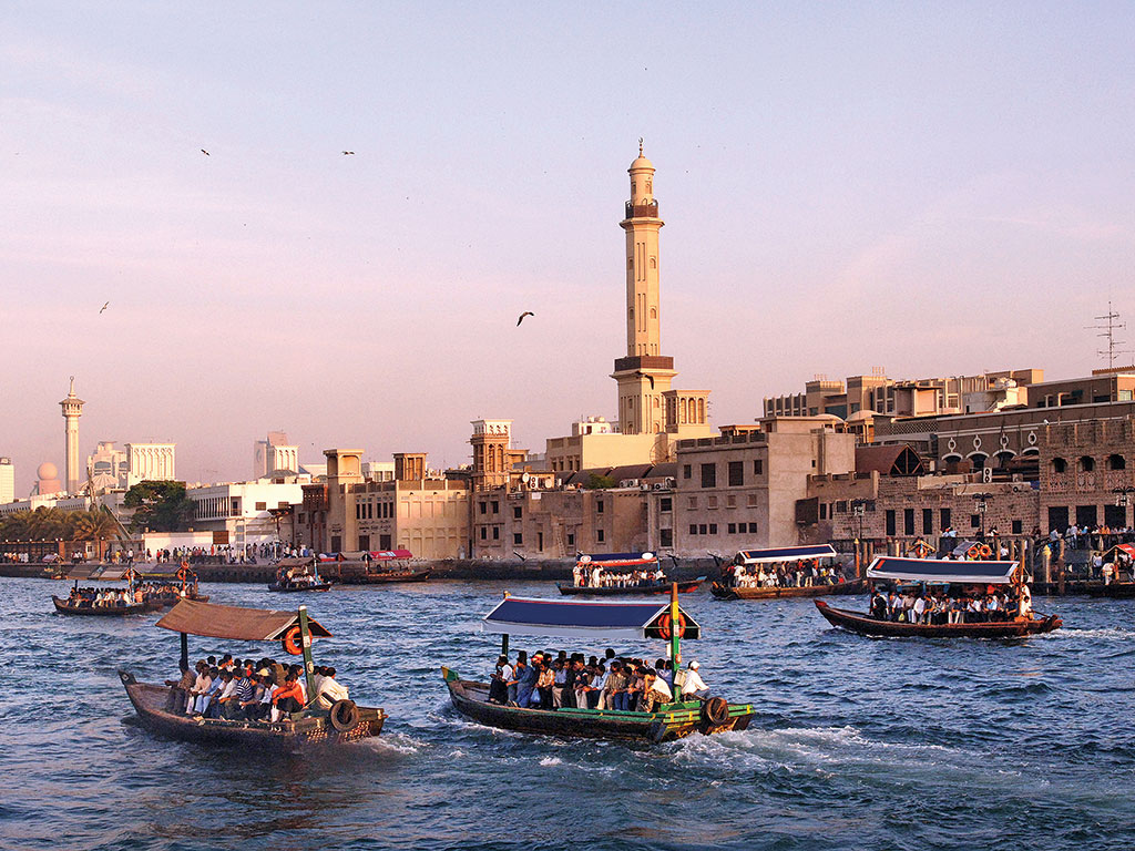 NGTIndia's tweet photo. #ExpenseAccount: Dubai remains a magnet for most Indian travellers. It is possible to savour the city in Rs20,000. Sample bites of food and history in Al Fahidi and splurge on textile shopping in old souks. Pooja Naik chalks out a #BudgetGuide.
https://t.co/i1IkZzZfwM https://t.co/rHNs9WLbxr