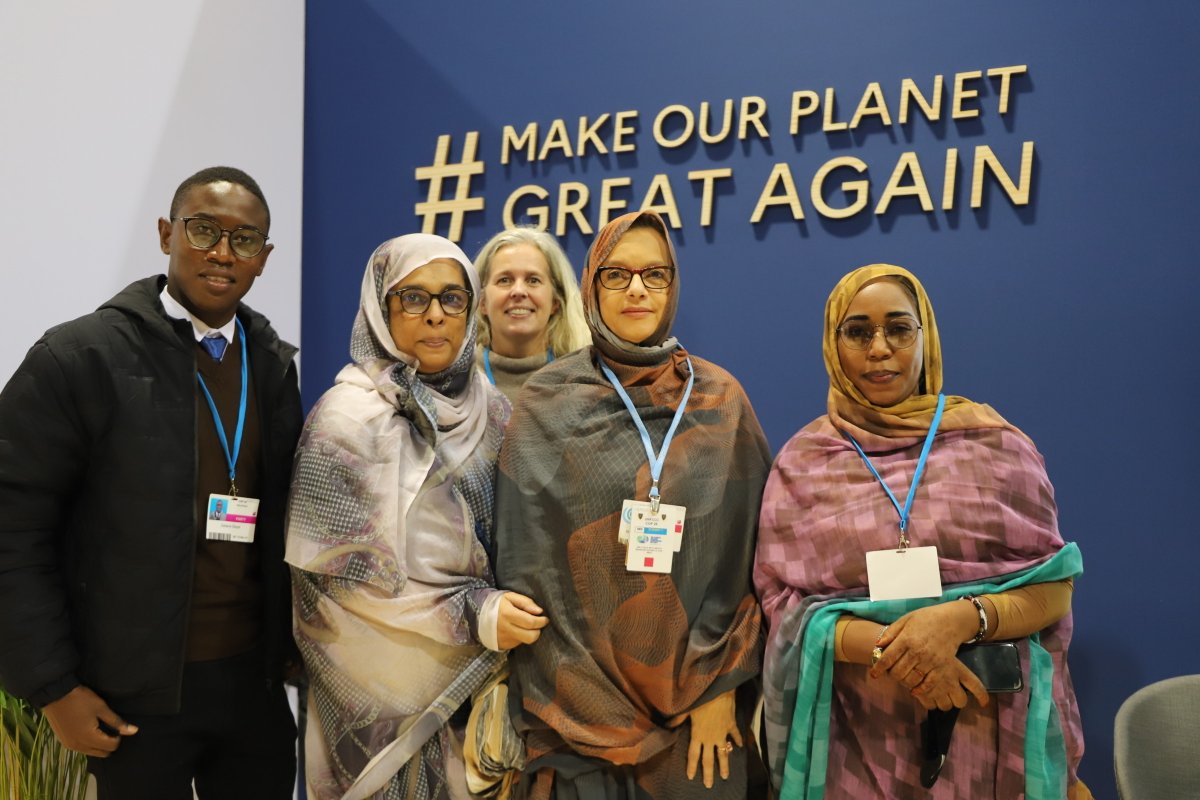 FranceenRIM's tweet photo. Participation commune et échanges nourris entre le @medd 🇲🇷et le @Ecologie_gouv 🇫🇷 à la #COP26 lors d’un évènement de la Haute Ambition pour la nature et les peuples #HAC à laquelle la Mauritanie a récemment adhérée @b_abba
https://t.co/H9gdVgX6yk https://t.co/qKbeiuHuO1