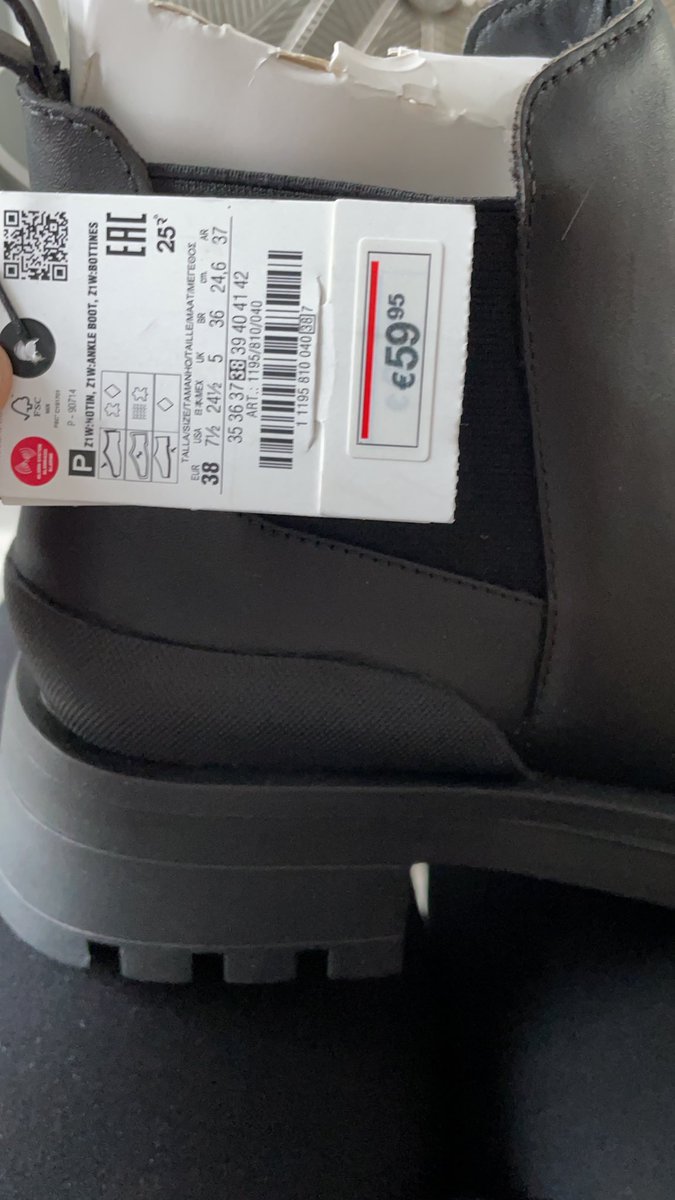 Yulia20334813's tweet photo. @ZARA I have paid £69.99 for a pair of ankle boots. On the arrival the price tag attached is €59.95 (Euros). Surely this is unlawful and a huge mistake to make by overcharging @TradeStandards. You can have the boots back and I will take my money. Thank you. Best Regards https://t.co/fXbz4W8tTW