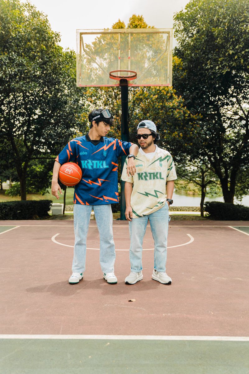 ashrffanuar's tweet photo. upcoming merch from svg x krtkl x daddykrew ! nak kasi free away jersey dekat sorang pemenang bertuah yg retweet &amp; comment this tweet 🖤 https://t.co/mgDkkVgaQm