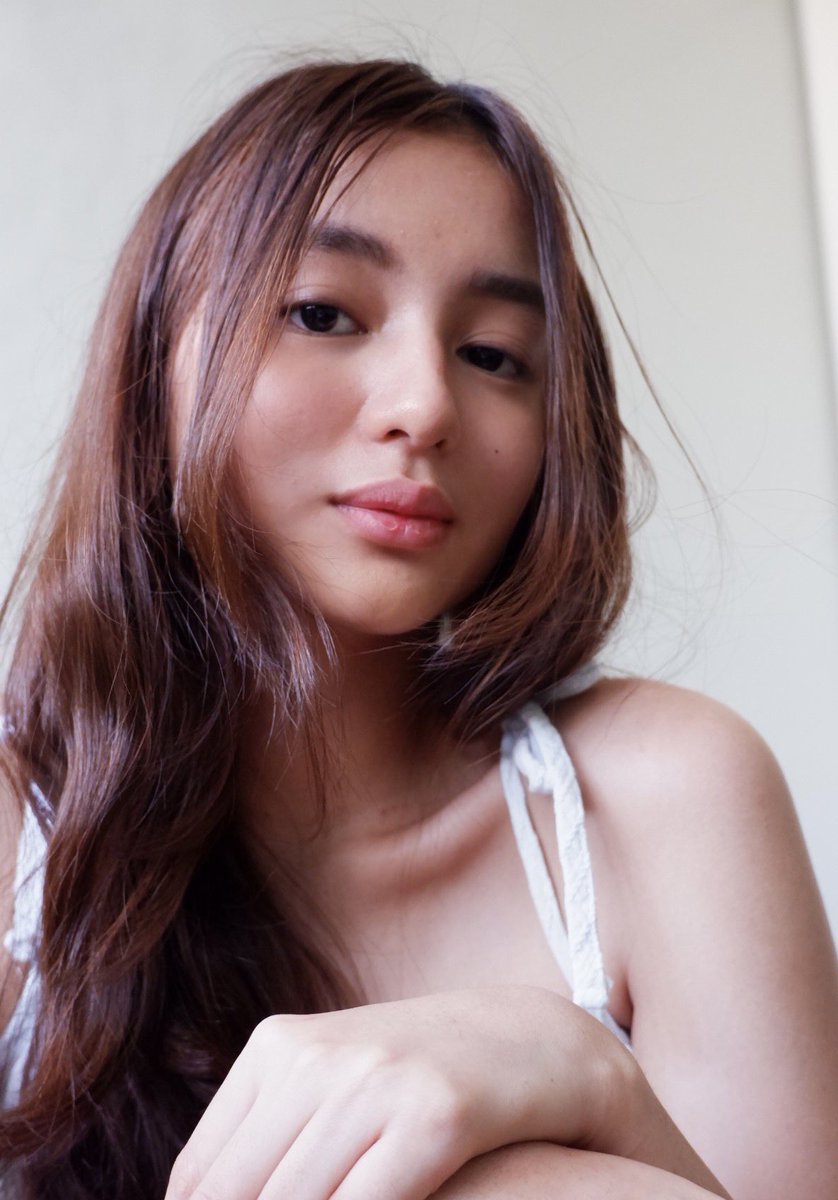 ShaynePixies_'s tweet photo. Maganda paden kahit walang make up <3333

#LWTheSearch
Jamilah | Shayne Sava https://t.co/tkF6boG669
