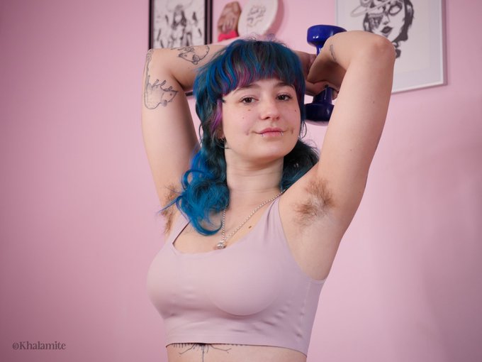 What kind of sport do you practice? I want to know you better 🥰  Tu pratiques quel genre de sport ? J'ai