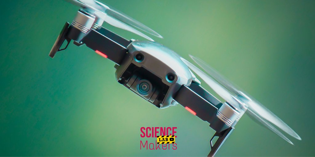 ScienceMakersNL's tweet photo. Op het @CambiumCollege vlogen dit jaar de drones door de klas: er moest geoefend worden voor de #dronecupfinals! Dat oefenen heeft gewerkt, want het team van Len won de Mini-Drone Race Games vanwege hun handige vliegmanoeuvres! https://t.co/urLl4EU3Tz #SMANL #jongtalent https://t.co/FOd8G6AR8M