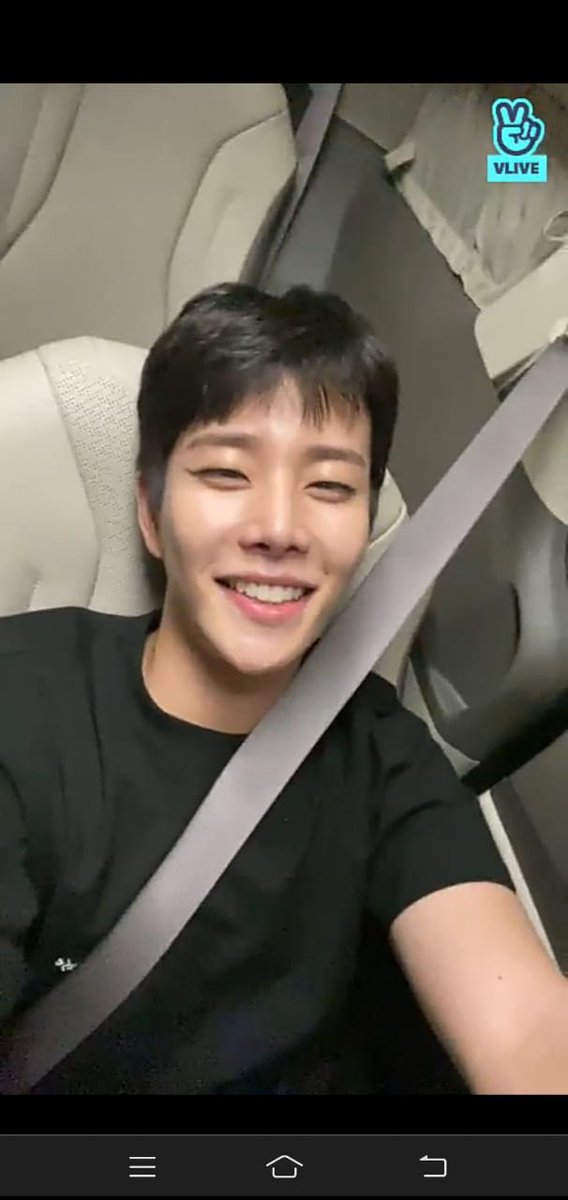 Matilda93612684's tweet photo. 엠제이 오�� 오늘 못해서 죄송합니다.
우리는 앞으로 더 잘 할 것입니다.
그러나 여전히 아무도 또는 아무것도 우리의 행복을 앗아갈 수는 없습니다. 비록 낮이더라도 우리는 별처럼 빛나기 때문입니다. #엠제이/ #ASTRO/ #GetSetYo/ #계세요/ #HappyVirus/ @officlASTRO // https://t.co/HMtLmuv6CA