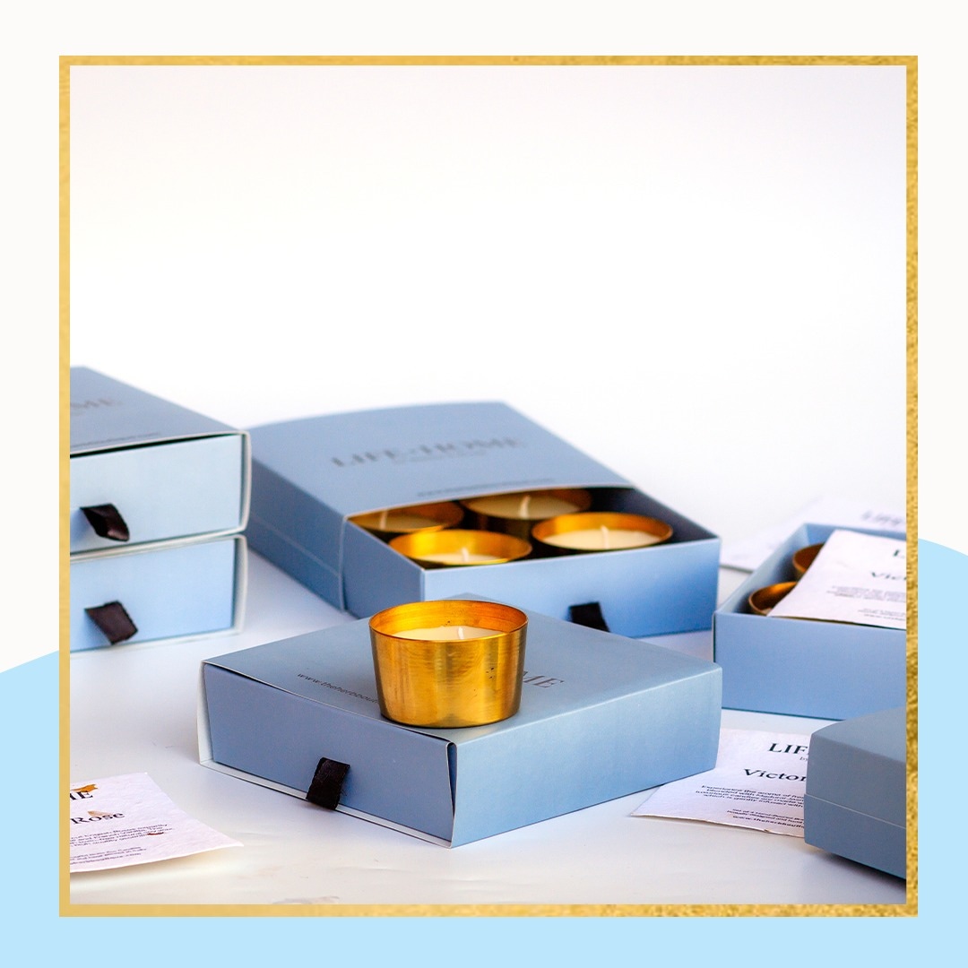 boutique_herb's tweet photo. Experience the aroma of freshly cut Roses expertly blended with Madurai Jasmine &amp; French Vanilla. The luxurious candles are made with natural soy wax, which is gently infused with high-quality essential oils.

Proudly designed and hand poured in India.
 https://t.co/IHinzIhu3X https://t.co/MW0QVlPgX2