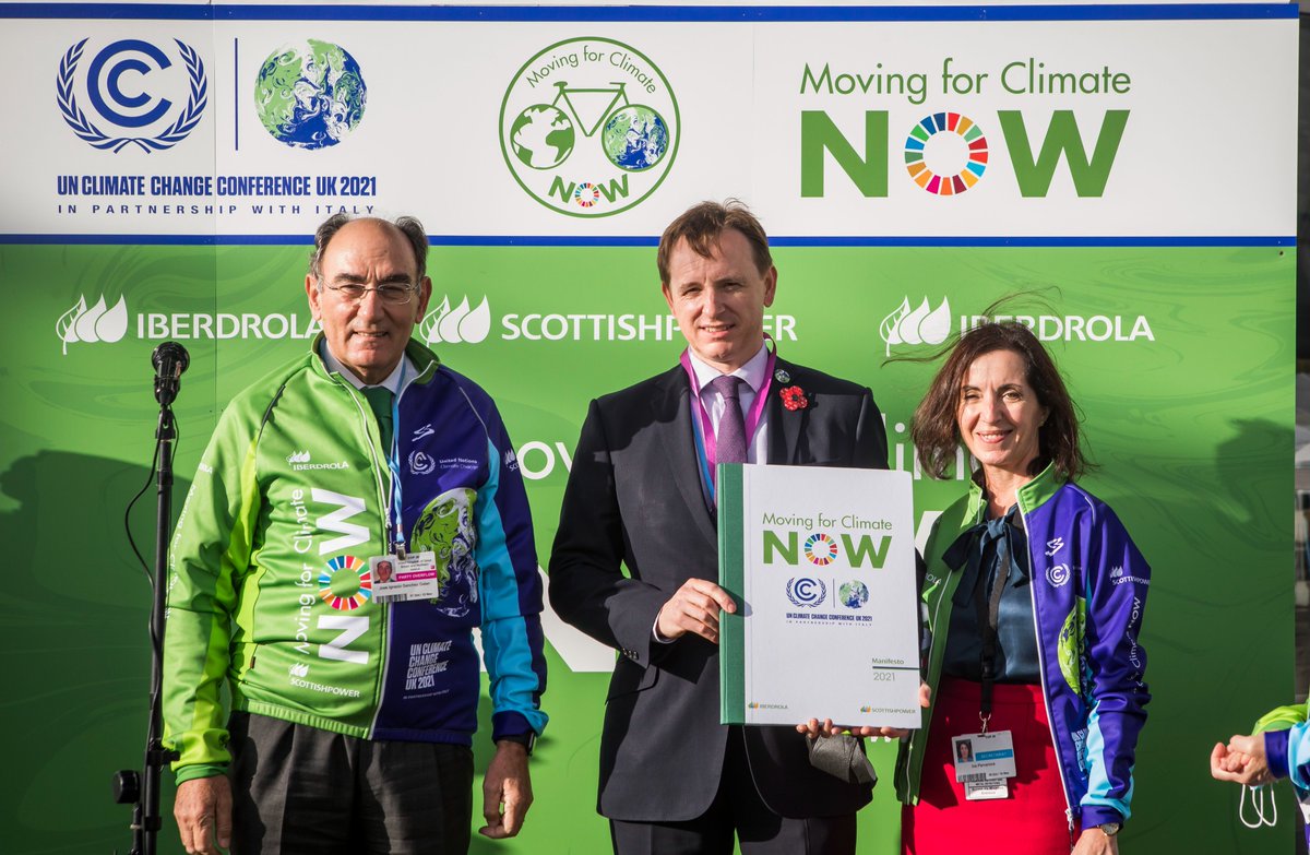 moving4climate's tweet photo. 📢HERE WE ARE!

🚴‍♂️After 300km on electric bikes, our expedition delivers its Climate Manifesto to #COP26 authorities

🤝We need ALL (governments, institutions and private sector) to be aligned to achieve climate goals #4ClimateNOW

📋Share the Manifesto: https://t.co/X6K7g4uEDo https://t.co/uxESwvgGho