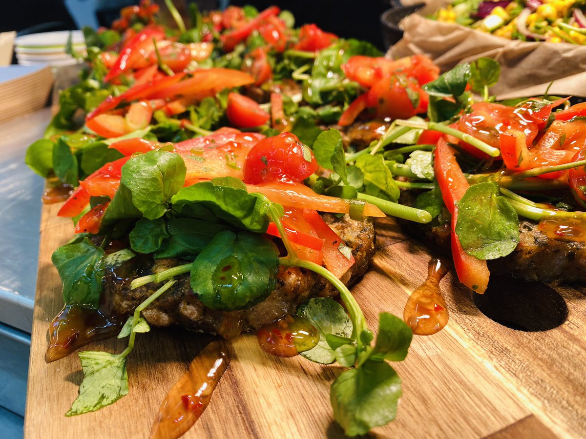 93chefcooper's tweet photo. QUIRKY BIRD! Here at @MonouXcollege We have Piri chicken, naked falafel burgers and halloumi with yoghurt slaw, corn salad and spicy cous cous! 😍 @MStreeting @NIFFFarley @AshMarten @sitebbit #caterlink93 https://t.co/W1ZkqTmrP4