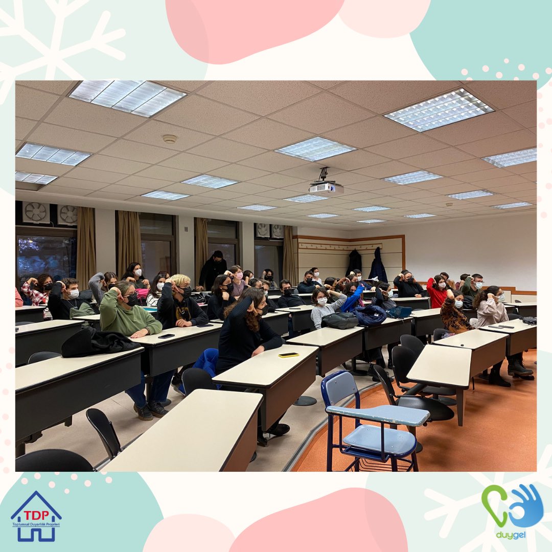 TDPBilkent's tweet photo. Duygel projesi olarak bu dönemki etkinliklerimize başladık! 💚💙 Gönüllülerimize verdiğimizi işaret dili eğitimleriyle yeni bilgiler öğrendik.#iyikitdp https://t.co/7F1YiYlNd2
