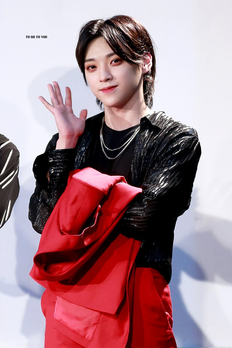 211106

🤗❤🤗💜

#BLITZERS #GO_U #블리처스 #고유 #장준호