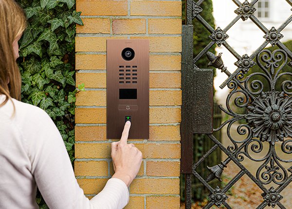 IntegrationMag's tweet photo. Lettore biometrico di impronte digitali nei videocitofoni IP DoorBird: I videocitofoni IP della serie D21x DoorBird sono dotati della tecnologia di lettura delle impronte digitali fornita da Fingerprint Cards AB. L'articolo Lettore biometrico di impronte… https://t.co/iOmLJlIFDc https://t.co/Ty9g05yf1g