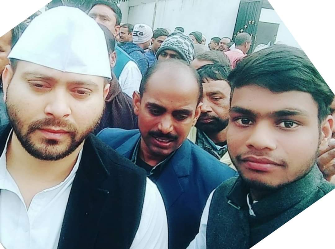 babulinayat's tweet photo. युवा जोश नई सोच के साथ बिहार बदलने का संकल्प रखने वाले यशस्वी बिहार के पूर्व उप मुख्यमंत्री,नेता प्रतिपक्ष माननीय श्री तेजस्वी प्रसाद यादव जी को जन्मदिन की हार्दिक बधाई एवं शुभकामनाएं!🎂💐
#TejashwiYadav #HappyBirthday #babulinayat @yadavtejashwi @RJDforIndia https://t.co/nk5U9AY9KH