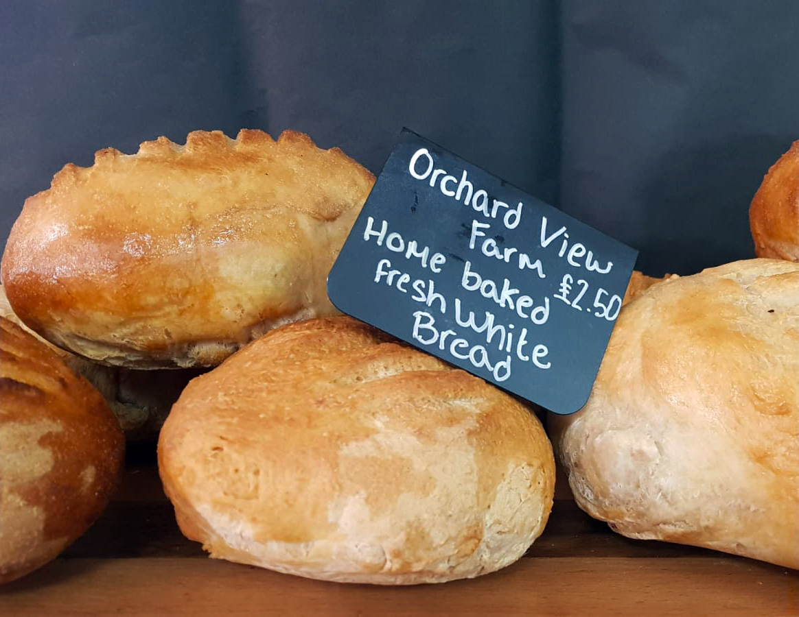 OrchardViewFarm's tweet image. Here's our first batch of bread, hand-made here on the farm. Pop in to the shop and grab some - it's truly delicious! 

#BreadsOfInstagram #supportlocal #visitbucks #lovewhereyoulive #doorstepdiscoveries #EscapeTheEveryDay #SmallBiz #WhereYouShopMatters