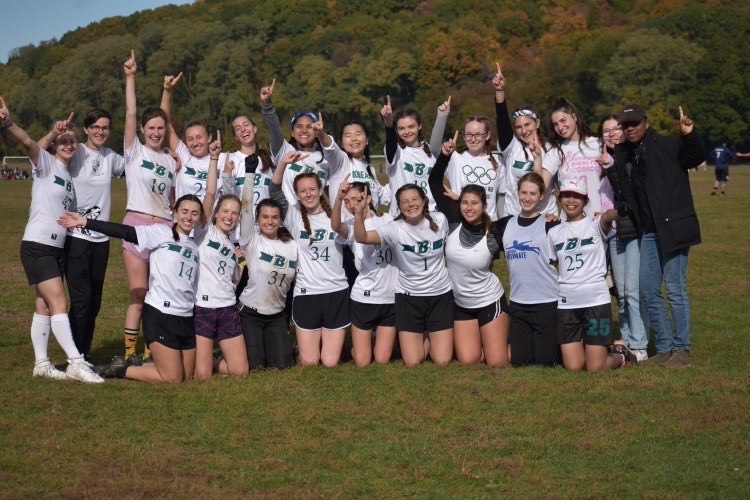 binghamtonu's tweet photo. Go Bearcats! The women’s ultimate frisbee team defeated Yale this weekend to win the USAU College Regional Ultimate Tournament! The team will be going to nationals in California for the first time since 1989.🏆 https://t.co/cPXtD1leBp