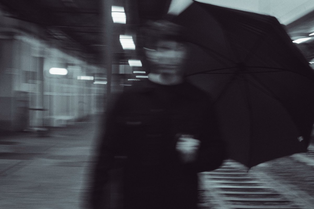 IAMDYMND's tweet photo. The DYMND project is the reflection of my identity, it represents different experiences, tastes, styles, contents, genres, mentality and perceptions.

Can’t wait to share my next music project!!☂️🌧 https://t.co/wr9UNb88af