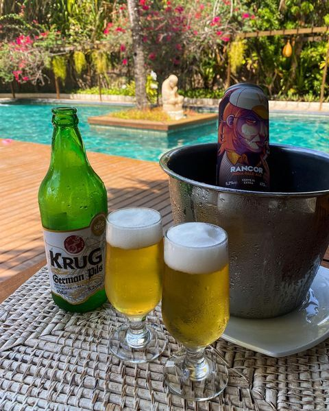 Quem aí está curtindo o sábado com uma German Plus gelada? 😜