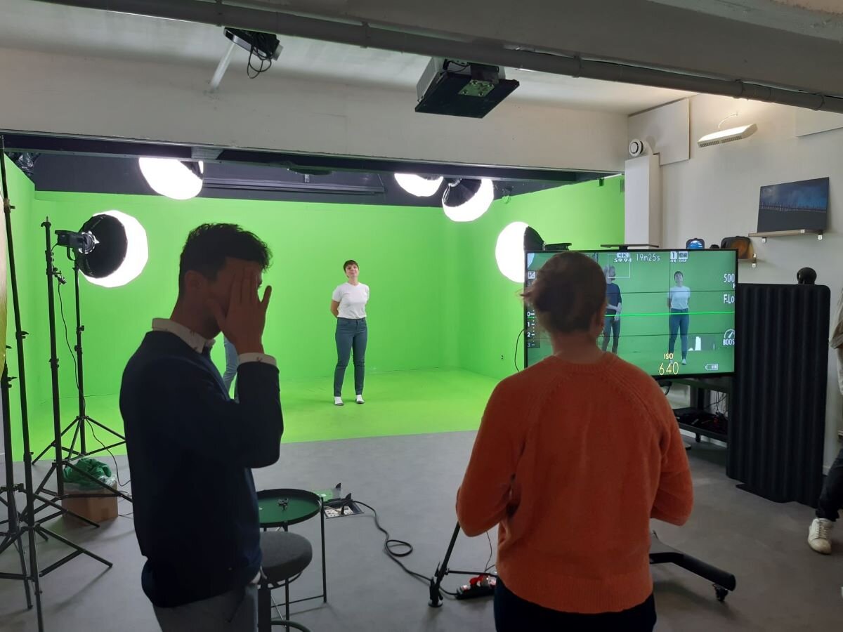 Ce lundi, l'équipe Krysalidesign était présente dans les locaux de <a href="/LeGrub/">pedro paulo</a> pour un futur projet vidéo de <a href="/Soboconcept/">Sobo Concept</a>
Merci pour votre confiance . A bientôt pour la vidéo ! 📽️💬🕺

#krysalidesign #video #strasbourg #pub #communication