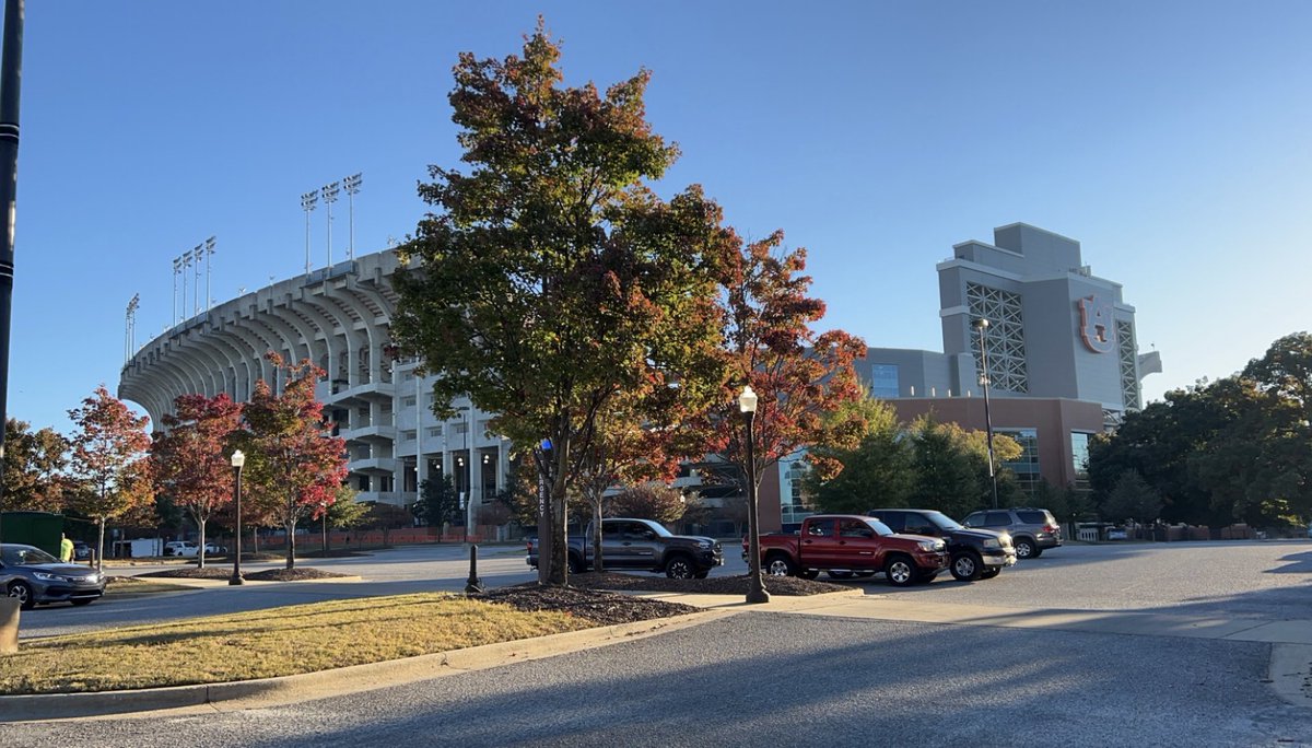 jeff_shearer's tweet photo. 🍁 Fall on the Plains https://t.co/To9ZDGqUCt