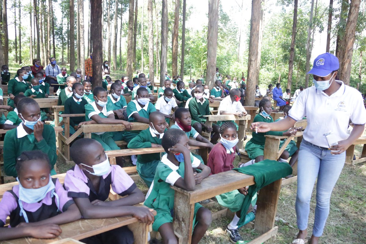 KICDKenya's tweet photo. Allow your child to have suitable friends. Friendships will give your child a sense of belonging, build self-esteem, and develop social skills. https://t.co/7lAYQukbQi