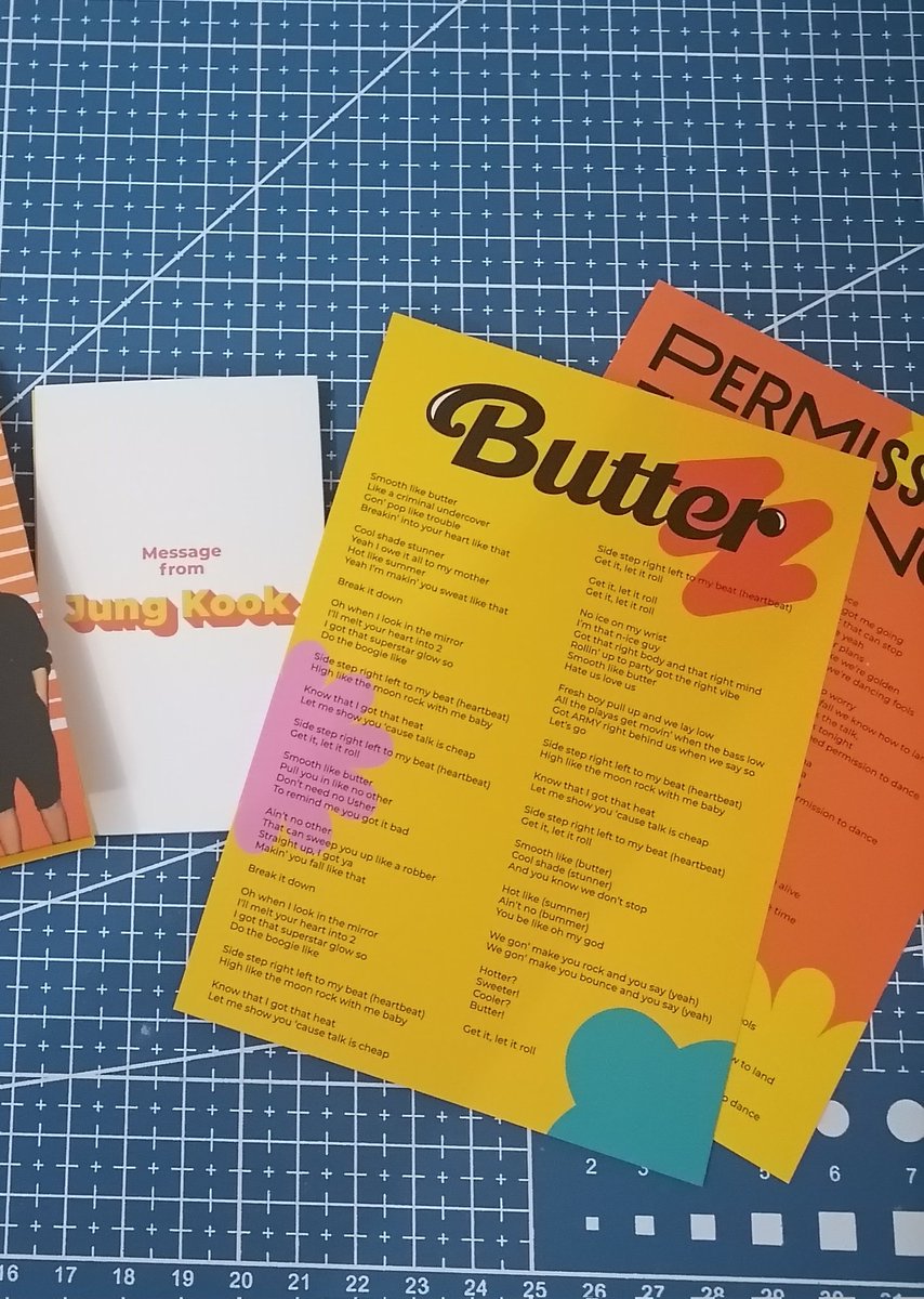 Shopia_ph's tweet photo. #ShopiaOnhand

• Jungkook butter message card + ptd &amp; butter message card
✨ early 11.11 sale price P111 
• PAYO
• Onhand &amp; RTS
• In Mint Condition

comment mine https://t.co/q3b0M8EwWo