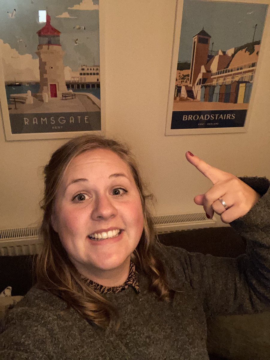 When you go away for the weekend to an <a href="/Airbnb/">Airbnb</a> and the house has your <a href="/White_One_Sugar/">White One Sugar</a> illustration of Ramsgate Lighthouse on the wall! 

@VisitThanet <a href="/VisitRamsgateUK/">VisitRamsgateUK</a> 
#Ramsgate #weekend #illustration #ArtistOnTwitter #kentartist