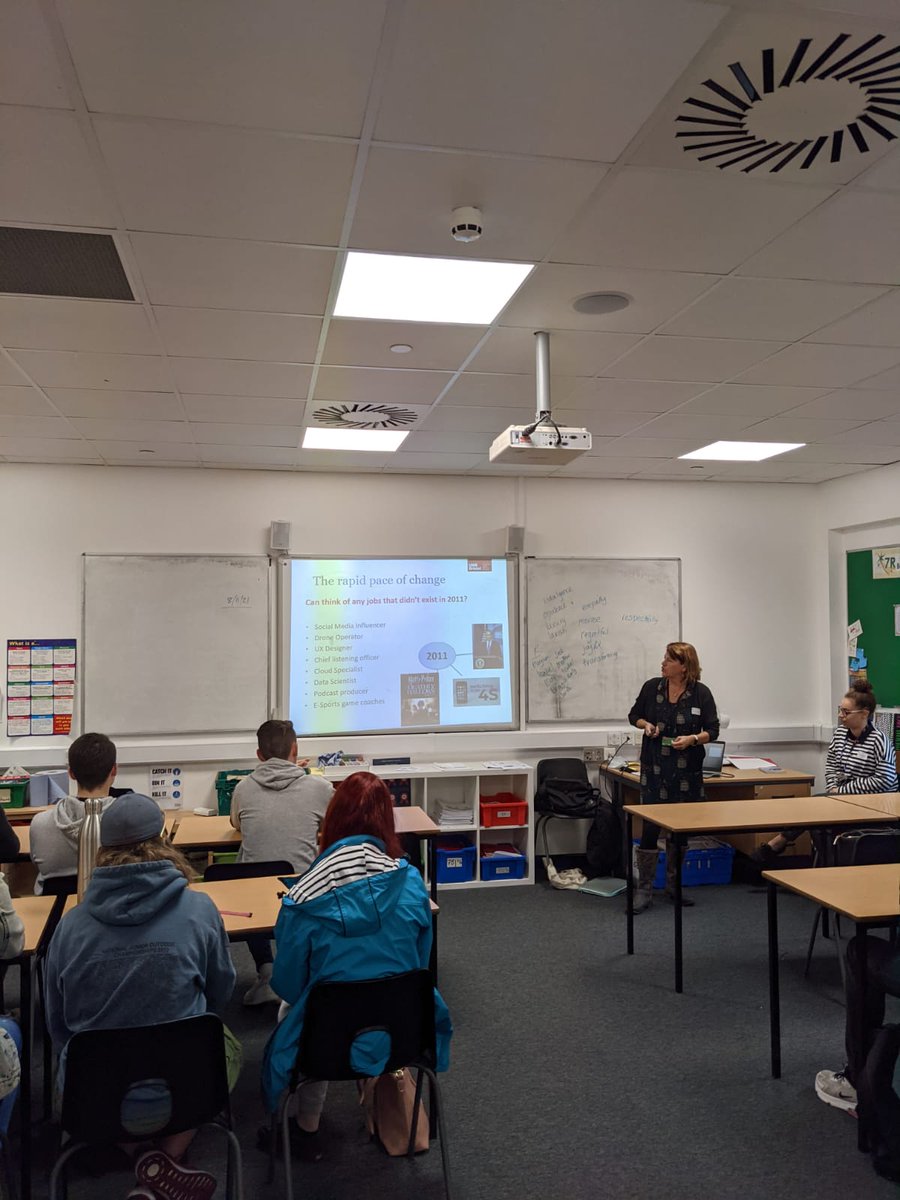 Bradley Stoke CS tweet media