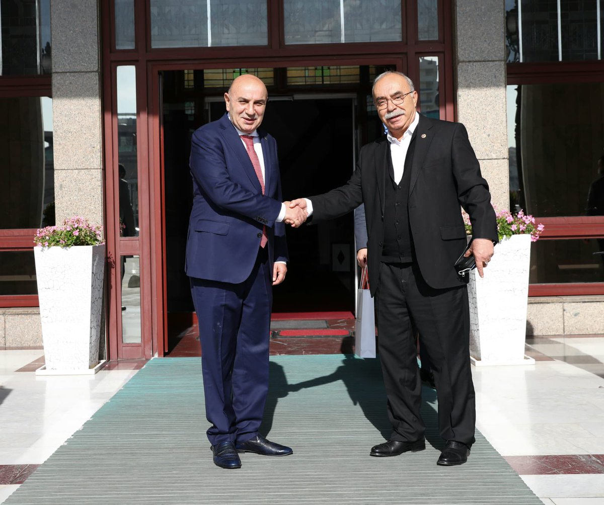 Turgut Altınok 🇹🇷 (@turgutaltinok06) on Twitter photo Eski Milletvekillerimizden Eğitimci-Yazar Ömer Vehbi Hatipoğlu’na ziyaretleri için teşekkür ediyorum. <a href="/omervh/">Ömer Vehbi Hatipoğlu</a> Eski Milletvekillerimizden Eğitimci-Yazar Ömer Vehbi Hatipoğlu’na ziyaretleri için teşekkür ediyorum. <a href="/omervh/">Ömer Vehbi Hatipoğlu</a>