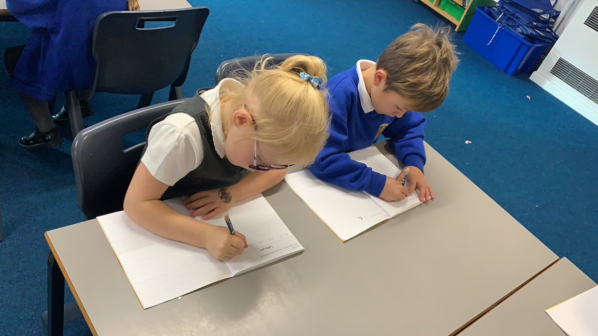 Grimoldby_Y5's tweet photo. This week we are recapping our Long Ladder Letters. #Letterjoin https://t.co/rEimaafGMl
