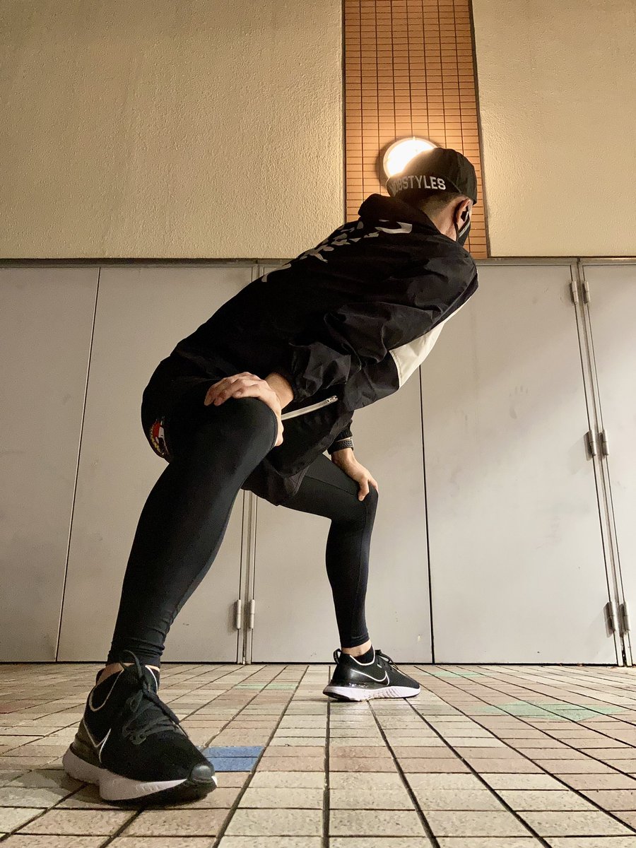 tuttini2269's tweet photo. 2021.11.9 TUE
幡ヶ谷再生大学陸上部のTOSHI-LOW監督(BRAHMAN/OAU)のバースデーラン。
今年も走ってきました。
幡再3年生。これからもずっと走り続けたいと思います。
#幡ヶ谷再生大学陸上部
#幡ヶ谷再生大学陸上部奈良
#MOBSTYLES
#REACTINFINITYRUN
#僕のナイキ
#開脚チャレンジ 178日目 https://t.co/WxXClkhn5H