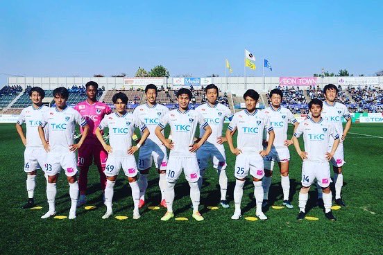 buchibuchi23's tweet photo. vs ブラウブリッツ秋田
応援ありがとうございました。
前半のセットプレーでの失点は反省しなければなりません。
しかし、後半に追いつき、勝ち点1を取れたことは重要で、必ず次に繋がると思います。
今週末も手強い相手との一戦になりますが、栃木らしく、臆することなく挑みます。
#溝渕雄志
#栃木sc https://t.co/1seKrSuWC7