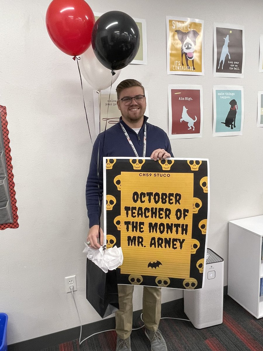 StucoChs9's tweet photo. Congratulations to @MrArneyJ113 for winning Teacher of the Month for October!!! Also a special thank you to @jMacklinsGrill for providing our Teachers of the Month with gift cards! https://t.co/Qa4vz18BLW