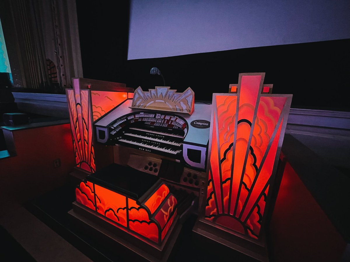 hawthorgan's tweet photo. We (@LaveryHawthorne) have played a lot stunning venues on our #Phantom1925 tour but @StockportPlaza1 was just a complete journey back in time! 😍 https://t.co/MAYImJG4MC
