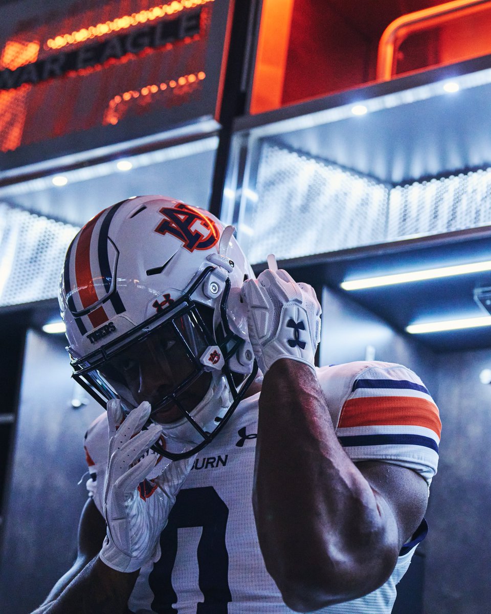MikeyWallin's tweet photo. Under Armour x Auburn Football https://t.co/jL5H87ban3