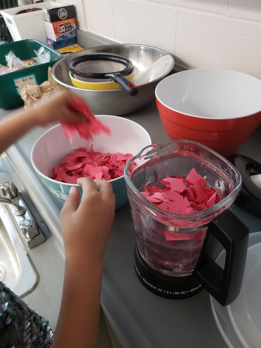 Ms_MarquisTVDSB's tweet photo. What an experience: making our own poppy seed paper to create sustainable #RemembranceDay poppies that can be planted in the spring. Reducing our #ecologicalfootprint while remembering. @TVInnovates @TVDSBGlobal #sustainable  @AshleyOaksPS https://t.co/3ifTUUgSUu