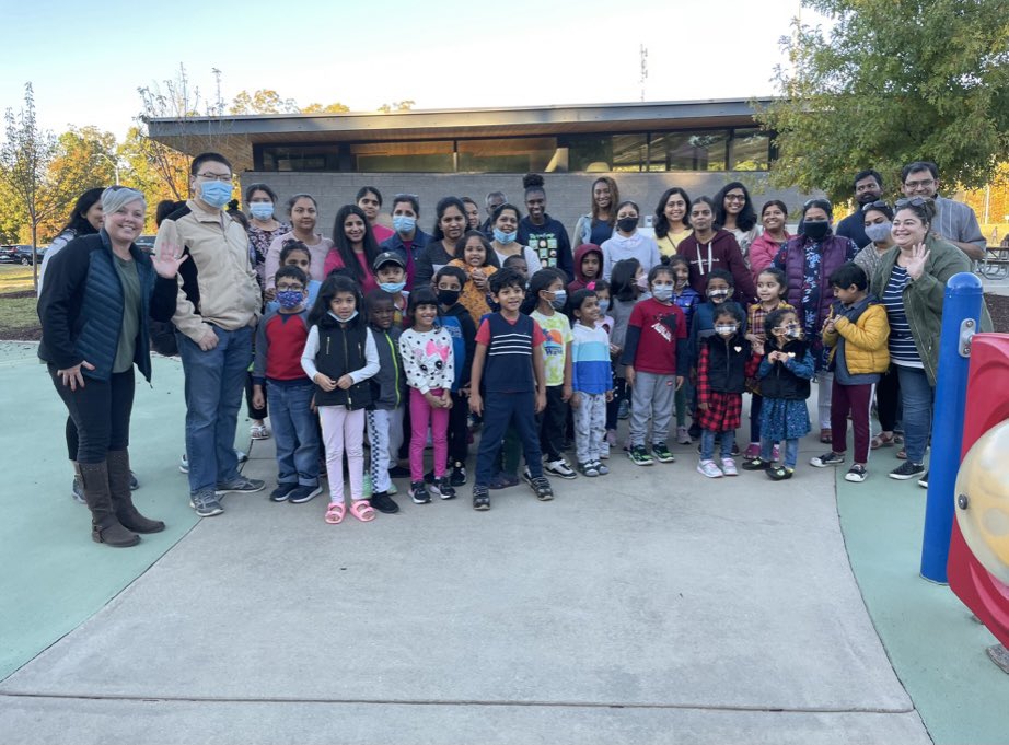 Had so much fun at our <a href="/CedarForkES/">Cedar Fork</a> Kinder Virtual Academy Fall Play Date yesterday afternoon! The weather was perfect ☀️🍁… sounds of laughter and play were 🎶 to my ears… 💙’d watching parents mingle and make connections with one another. #SEL #Kindergarten #teacherlife