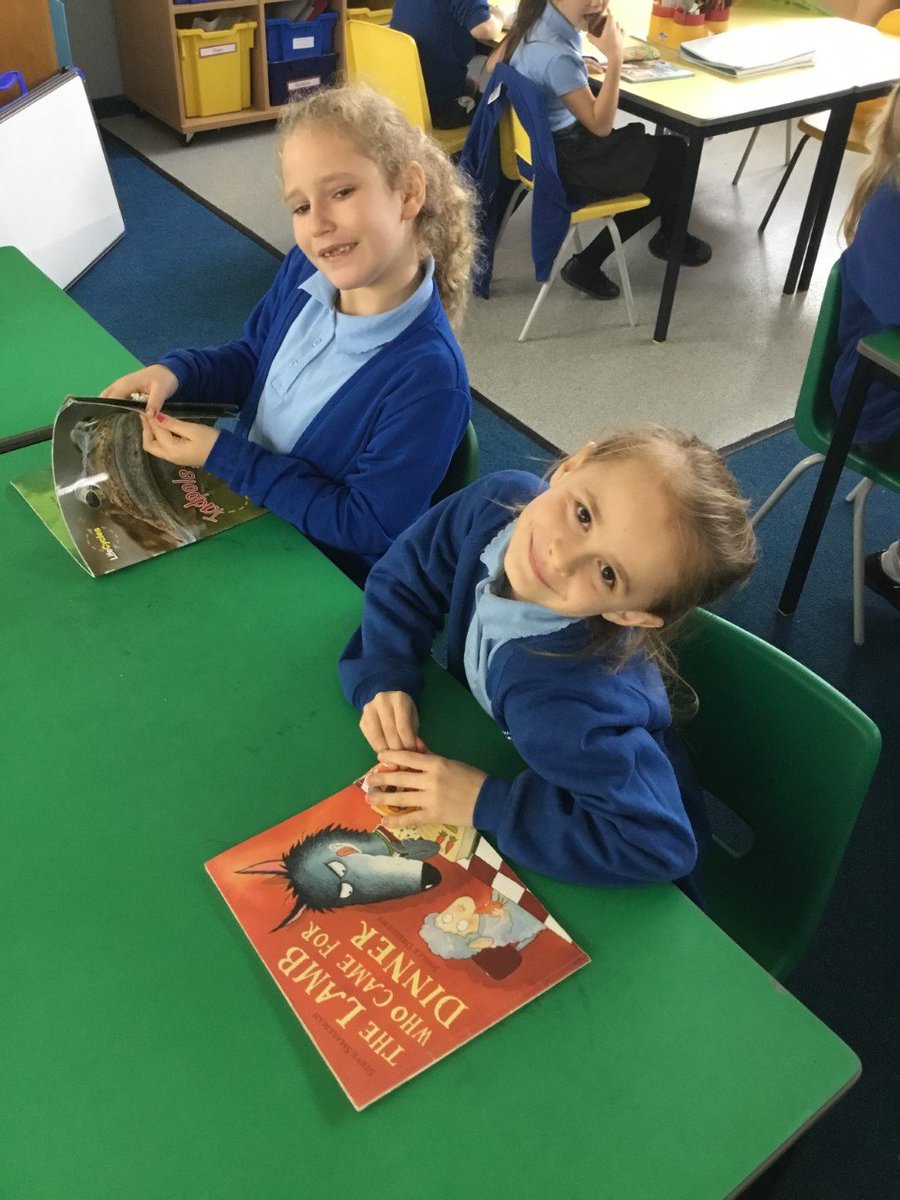 longshawinfants's tweet photo. In Maple Class we've been exploring a variety of books from our reading corner to enhance our love for reading. The children enjoyed discussing their books and we are looking forward to starting our new book 'The Children who loved books'. https://t.co/Xb3nwegthg