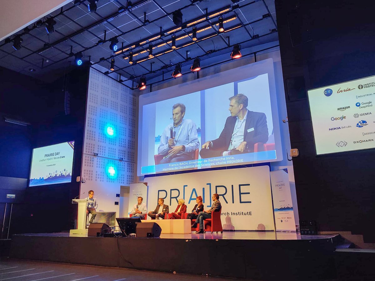 inria_paris's tweet photo. 🔴 #prAIrieDay | Les tables rondes reprennent ! 

Nous écoutons maintenant @BachFrancis, Dominique Le Guludec, @claranordon, @DrRosierArnaud &amp; @lgrady00 sur le sujet "#IA &amp; health: challenges &amp; opportunities"🧬

#ParisAIWeek https://t.co/ckVmnL4MGn
