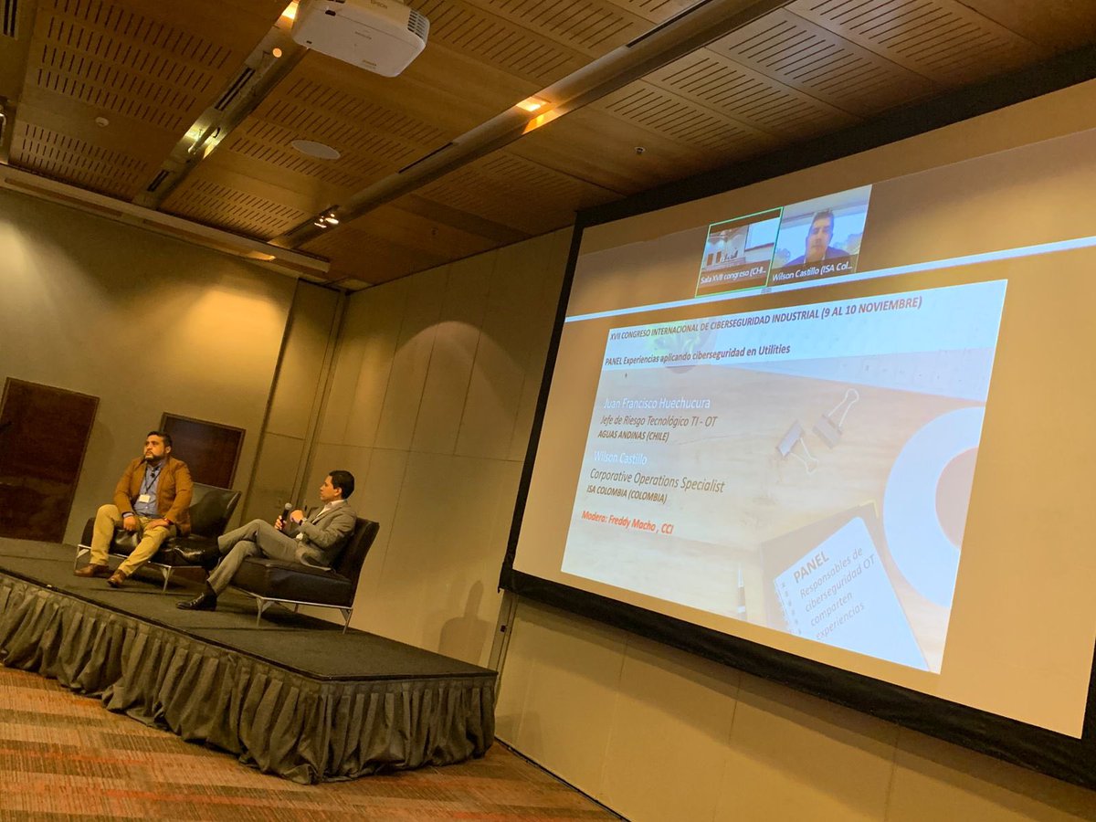 macho_freddy1's tweet photo. Muy contento de moderar el panel híbrido virtual / presencial de apertura del Congreso de #Ciberseguridad #Industrial del @info_CCI https://t.co/pulmejvuEC