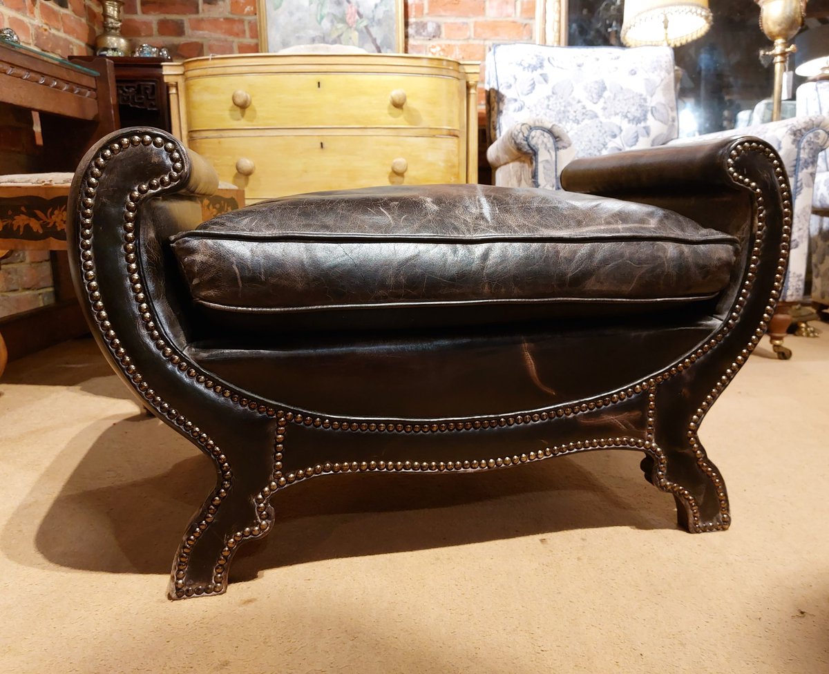 eversleybarn's tweet photo. #italianleatherstool #midcentury #leatherstool #chestofdrawers #lionheadhandles #judismithantiques #eversleybarnantiques https://t.co/NYIMIaSB3r