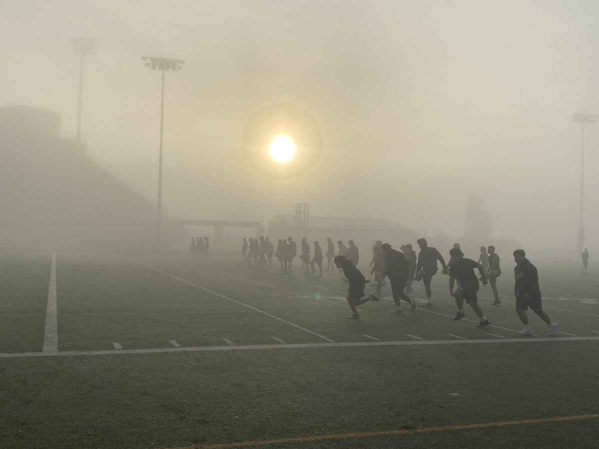 Tuesday - Round 1

Morning Fog with a Sun Rise on point!