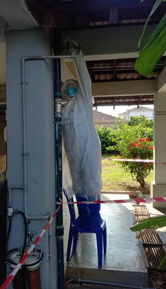 UNIPSASofficial's tweet photo. Kakitangan Jabatan HEPA #KUIPSAS mulakan kerja-kerja selenggara dan pembersihan blok-blok asrama penginapan dan kawasan di sekitarnya.
Asrama akan dibuka semula secara berperingkat selepas digunakan sebagai PKRC. https://t.co/8A60VAHO7m