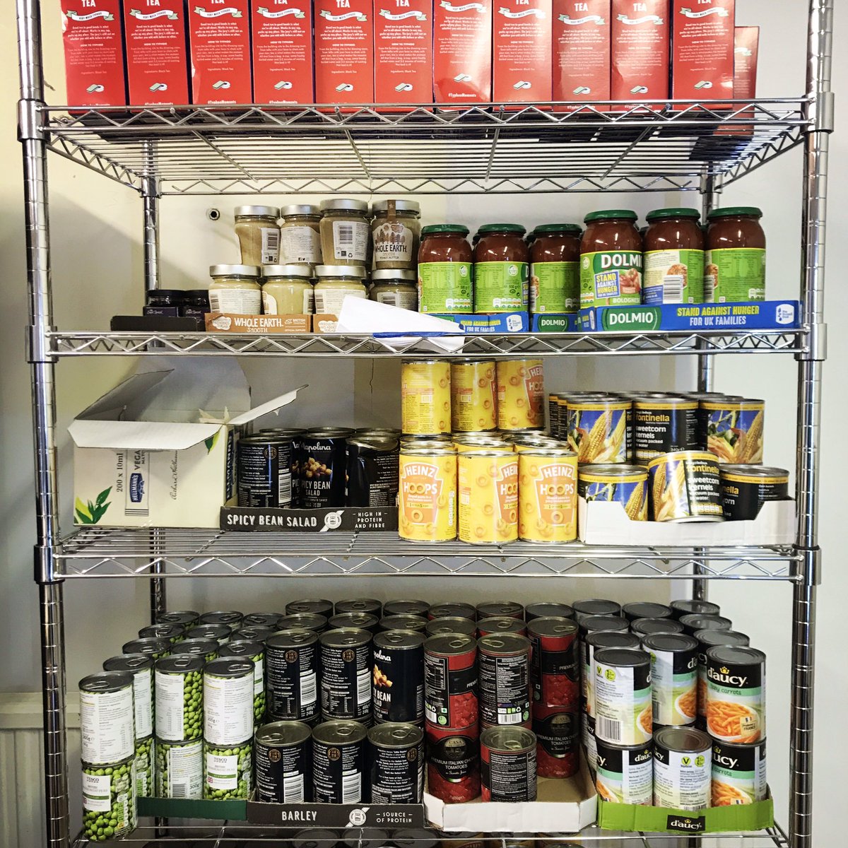 ffotojenic's tweet photo. Cardiff!

Are your cupboards looking empty?
Visit the Wyndham St Pantry 🍴 

£5 for £25 worth of food⭐️ 

You don’t need to be on benefits or fit any criteria to access this wonderful service.

All welcome. Our volunteers look forward to seeing you🌱 

#communitylove #foodforall https://t.co/tezsg33eF1