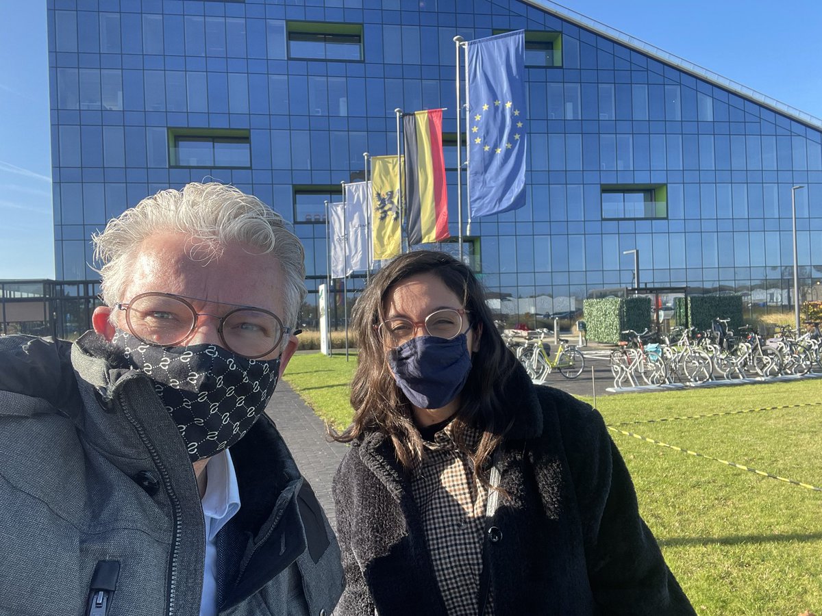 nardkronenberg's tweet image. Vanochtend met collega @FundaTasdan studentbegeleiders, -ondersteuners, -psychologen en zorgcoördinatoren van @universiteithasselt kennis mogen laten maken met het gedachtegoed van loopbaanleren @mactkuijpers @Loopbaangroep