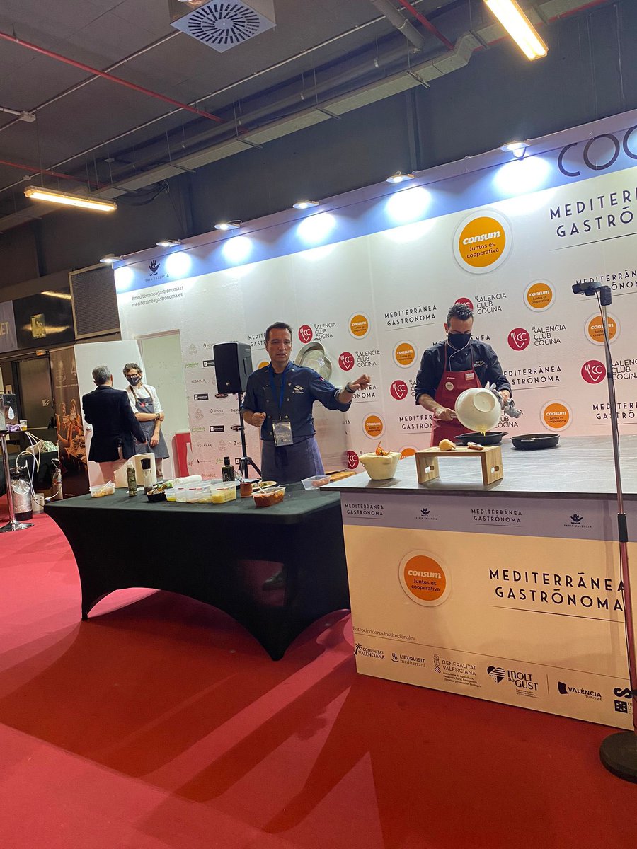 JorgeSanchezEst's tweet photo. Primer showcooking de la mano de @Consum en @Feria_Valencia https://t.co/P0aWmNtlxl