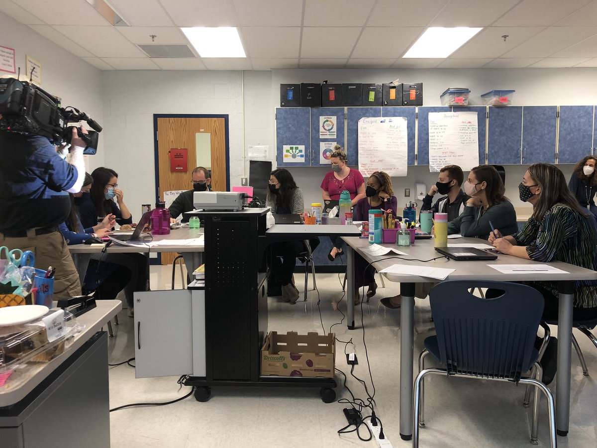 Lynne Bursch tweet media