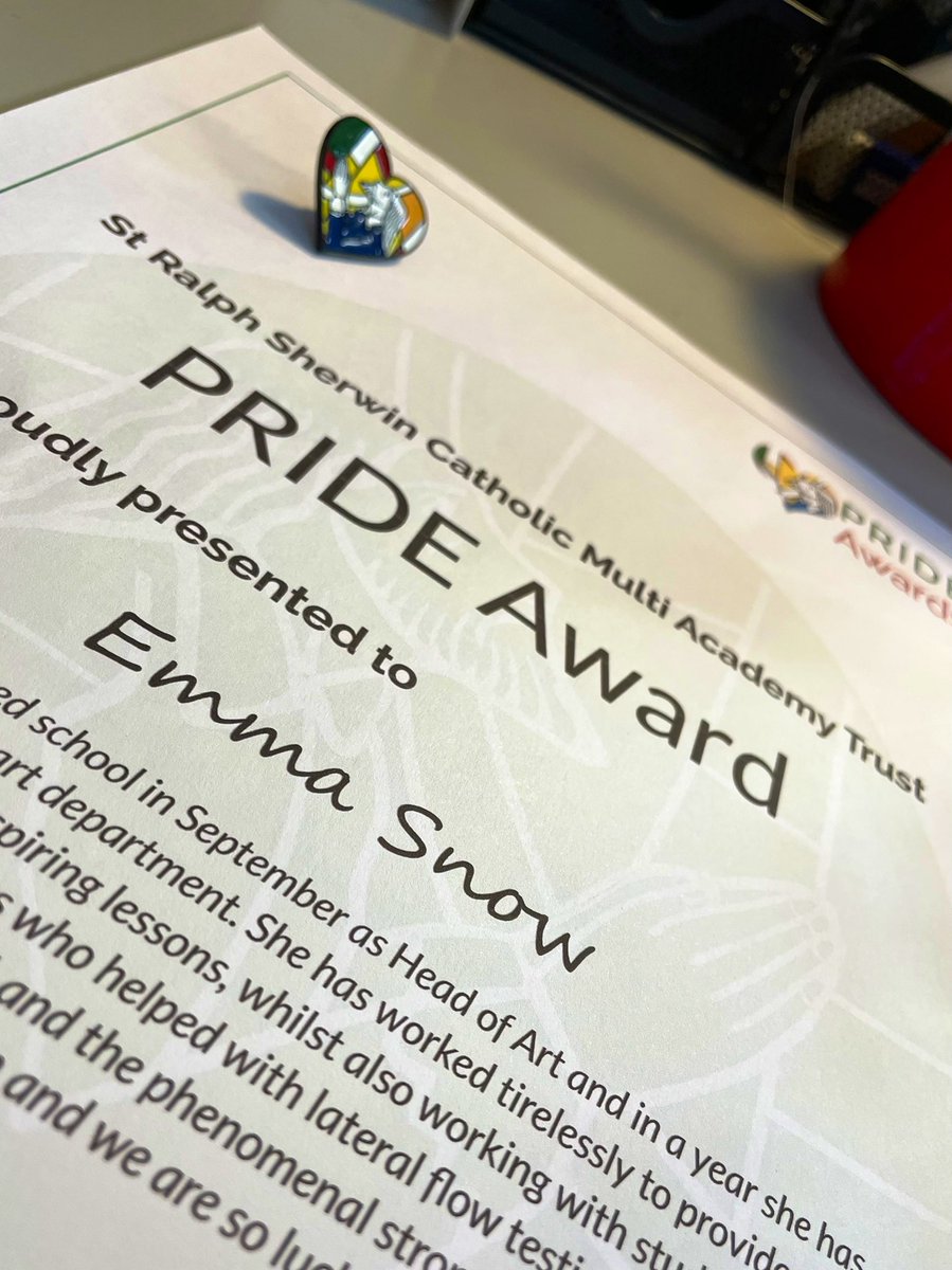ArtSnows's tweet photo. Lovely to receive a PRIDE Award in recognition of my dedication, however there are so many people in this school that deserve this more than I! It is lovely to feel valued though, and it was the best decision I ever made making the move to SBCVA!
#GetNominating
#PrideAward https://t.co/xVtCwNFIwG