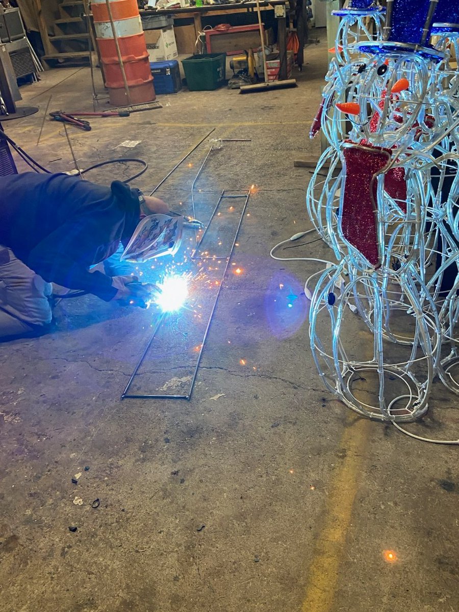 Can you guess what we're building this morning?  It will be featured in this year's St. Albans Festival of Lights.

Drop your guess in the comments below.  
We'll reveal the answer very soon.  
-
#christmaslights #christmas #stalbanswv #westvirginia