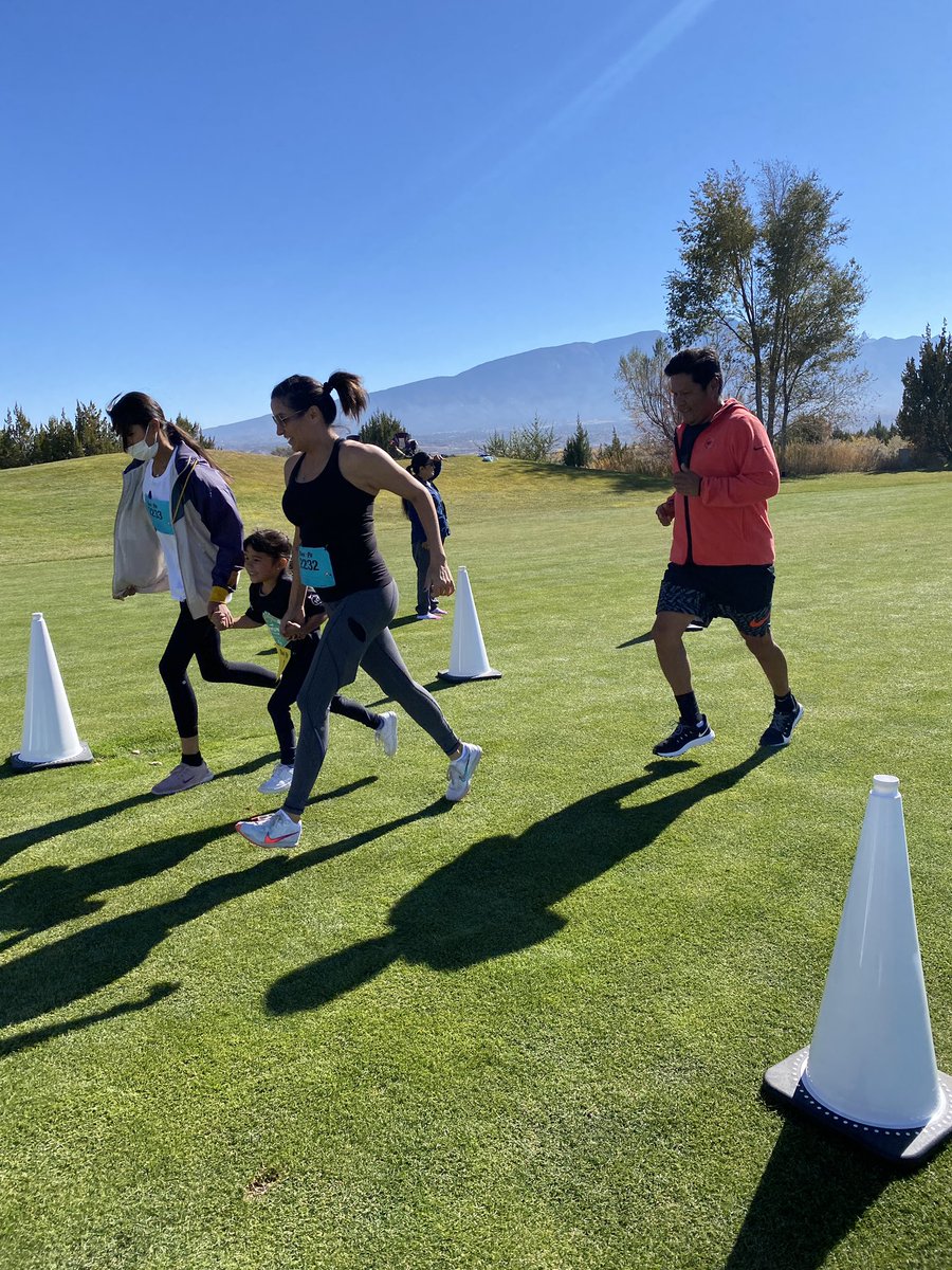 NotahBegay3's tweet photo. The @NB3Foundation Community XC race highlighted NB3Fit week! My family participated alongside many others in a collective effort to promote health and hope to our children! #NB3FitWeek #NativeAmericanHeritageMonth https://t.co/E3KvJSKtvM