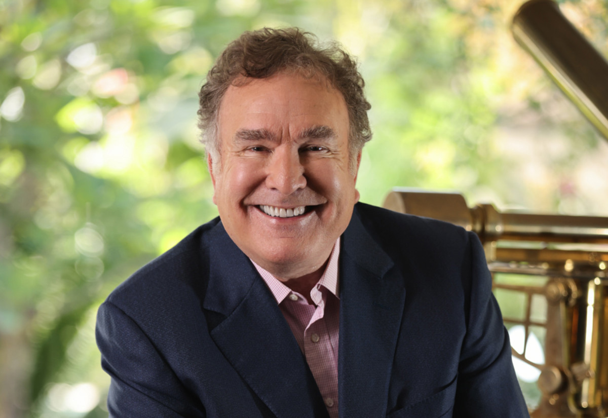 CruiseHive's tweet photo. JUST IN: Royal Caribbean Group’s Richard Fain Stepping Down as CEO. https://t.co/oGFRm0LnvG #cruise #cruises #royalcaribbean #cruisenews #travelnews #richardfain https://t.co/CLWDazF441